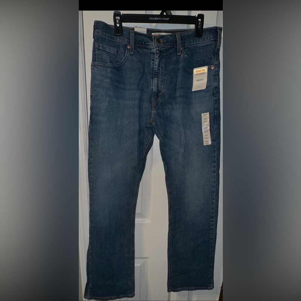 Levi Strauss Signature Men's Bootcut Fit Jeans Size 33 x 30 Blue Denim